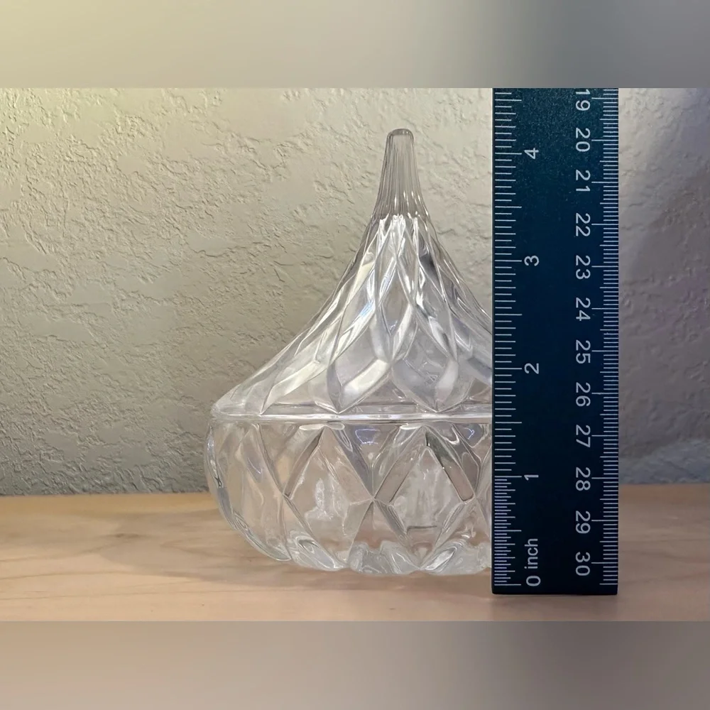 🍫 Shannon Crystal Hershey Shaped Candy Dish - Picture 8 of 8